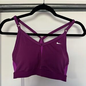 NIKE dry fit sports bra💜